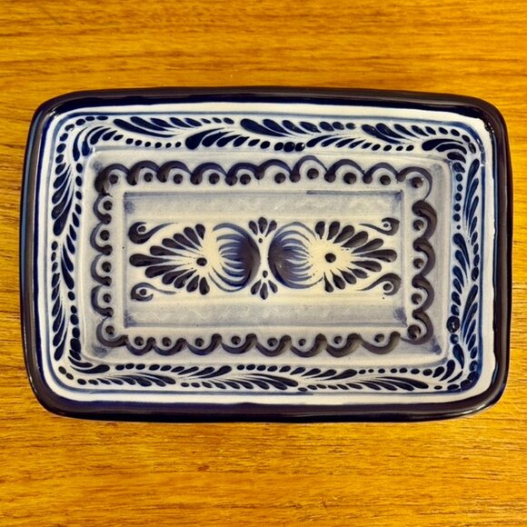Mexican Talavera Pottery Blue Tray and Two Tequila Glasses - Handmade - Picture 5 of 10